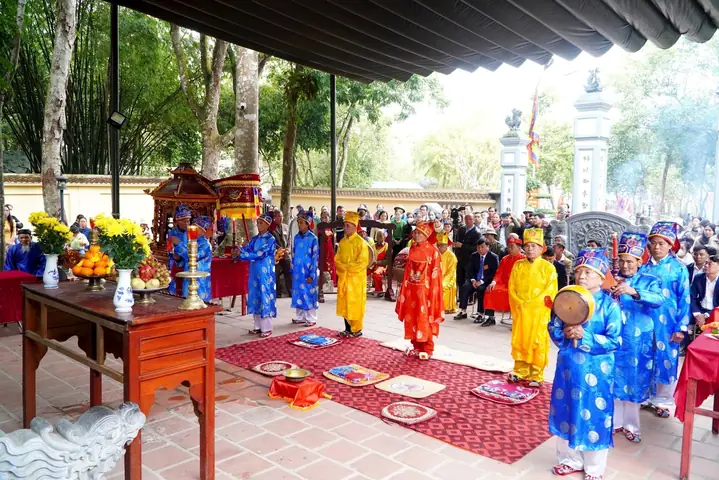 Lễ Hội Đền Cả