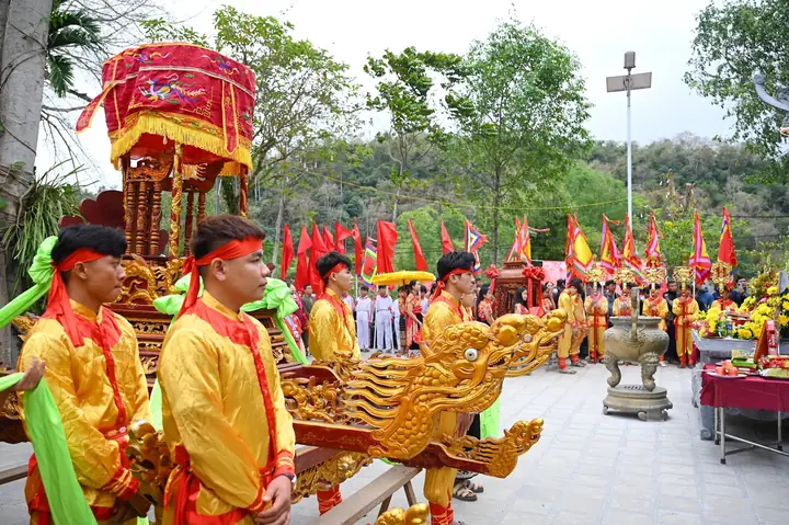 Lễ Hội Đền Cả