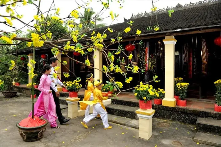 Xông Đất