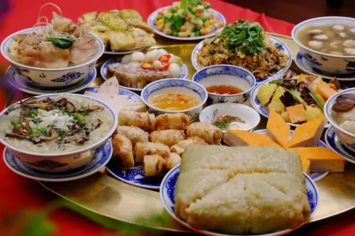 13. Cúng Tất Niên