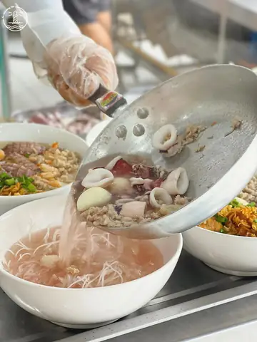 11. Nhà Hàng Minh Tâm 11. Nhà Hàng Minh Tâm