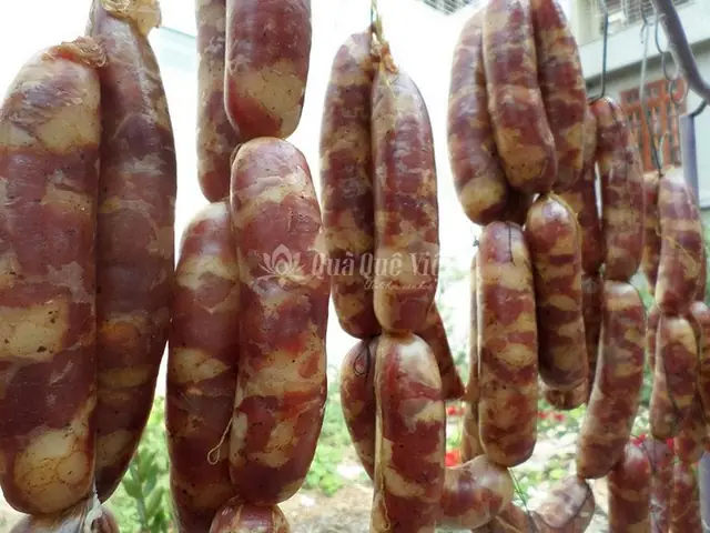 Hướng Dẫn Làm Lạp Xưởng Gác Bếp