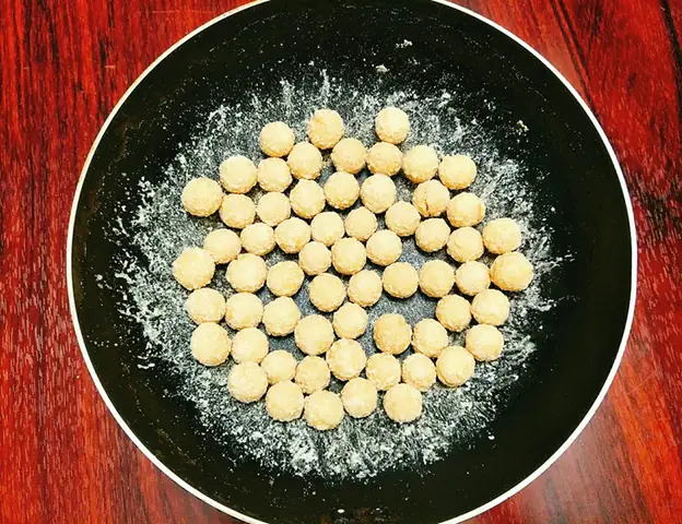 Áo Đường Cho Bánh Cà Chuẩn Vị