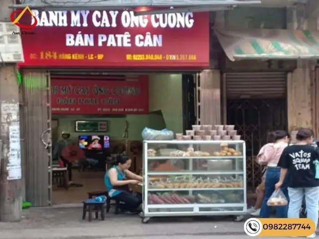 Tiệm Bánh Mì Que Ông Cuông