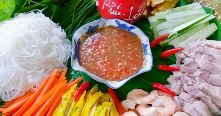 Cách Làm Món Bánh Tráng Cuốn Thập Cẩm Của Phan Bao Van ...
