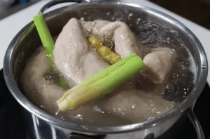 Bước 1: Sơ Chế Lòng