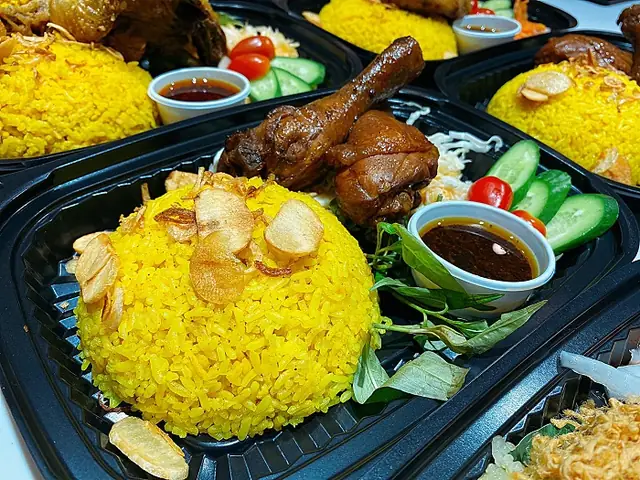 Cơm Gà Xối Mỡ - Bỏ Túi Công Thức Chế Biến Chuẩn Vị Nhà Hàng