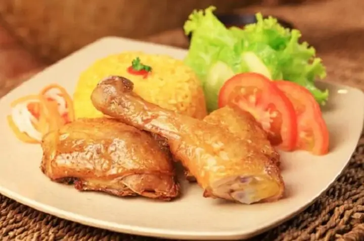Cách Làm Cơm Gà Xối Mỡ Vàng Rụm, Ngoài Giòn Trong Mềm Hấp Dẫn