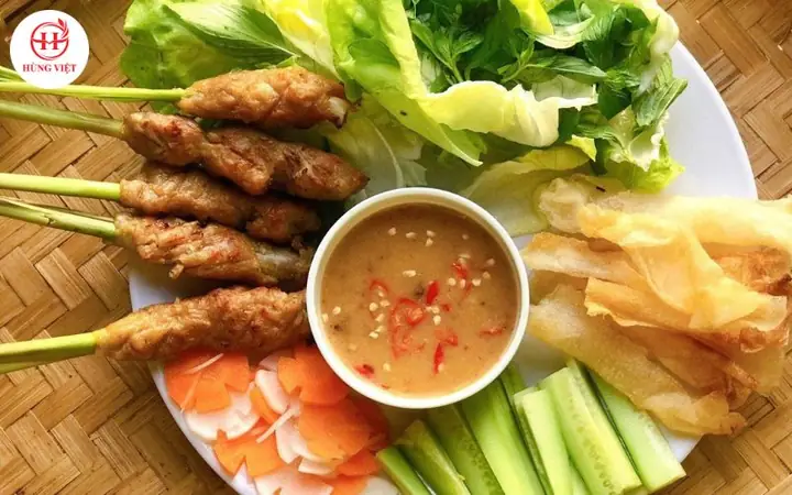 Nem Lụi Đà Nẵng Thu Hút Thực Khách