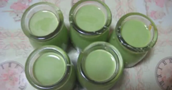 Các Bước Thực Hiện Cách Làm Sữa Chua Trà Xanh