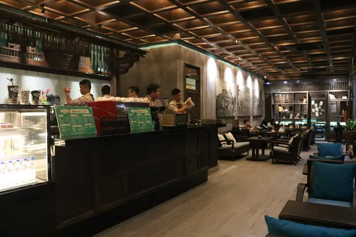 Ca Phe Co Ba Dong Khoi, Ho Chi Minh City - Restaurant ...