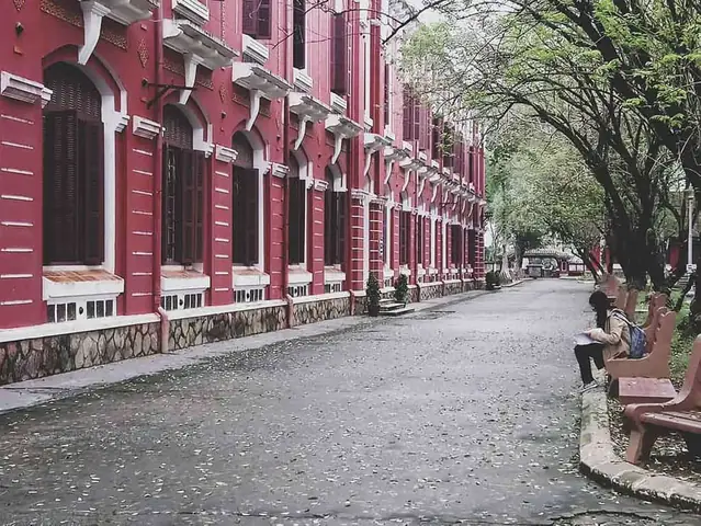Trường Quốc Học Huế