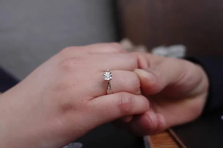 Được Sự Tác Thành Của Bố Mẹ Hai Bên