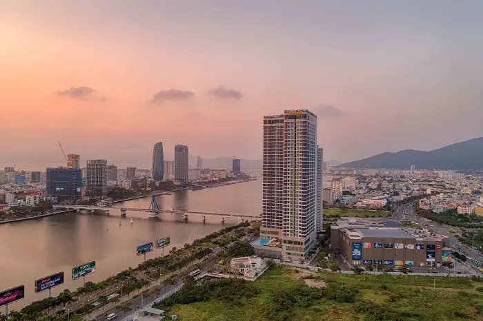 Các Khách Sạn Đà Nẵng Gần Cầu Quay Sông Hàn