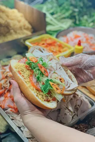 Đa Dạng Các Loại Nhân – Từ Gà Đến Thịt Nướng