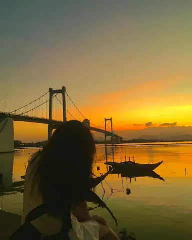Ngắm Hoàng Hôn