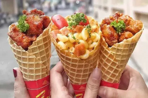 Pizza Cone (gà Rán, Nui Phô Mai Ốc Quế) Pizza Cone (gà Rán, Nui Phô Mai Ốc Quế)