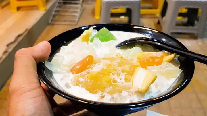 Chè Sầu Liên 79 Trần Quốc Hoàn