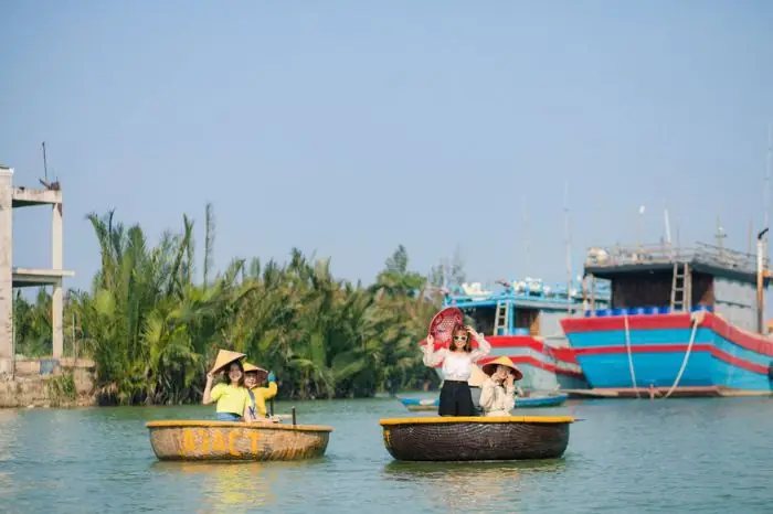 – Vì Sao Nhiều Du Khách Chọn Check In Ở Rừng Dừa Bảy Mẫu?