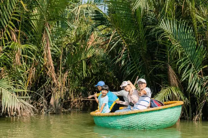 – Rừng Dừa Bảy Mẫu Cách Đà Nẵng Bao Nhiêu Km?