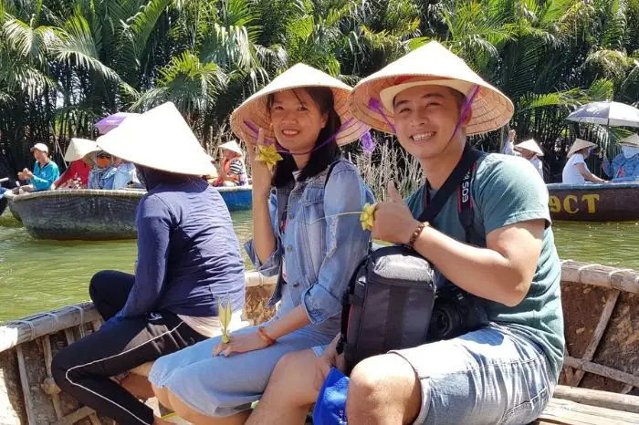 + Gợi Ý Trang Phục Cho Nhóm Bạn, Gia Đình