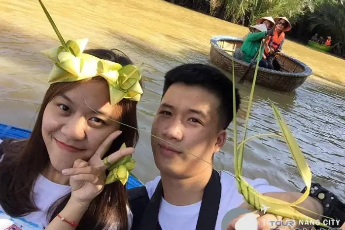 – Làm Phụ Kiện Nhỏ Bằng Lá Dừa