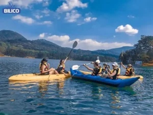Lưu Ý Khi Chèo Kayak Ở Hồ Tuyền Lâm