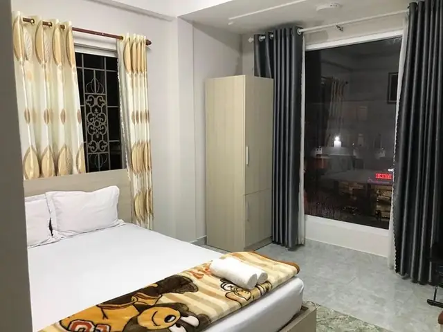 Khách Sạn Sơn Hùng