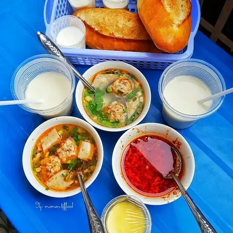 Lịch Trình Ngày 1: