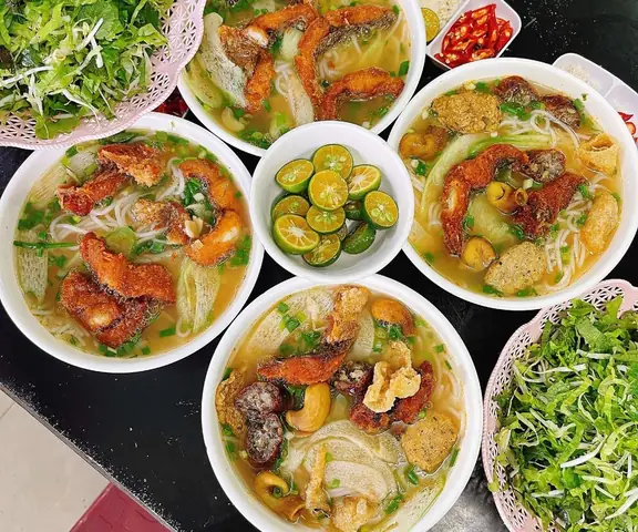 Ăn Gì Khi Đến Hải Phòng?