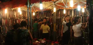 "truy Lùng" 4 Chợ Đêm Sinh Viên Hà Nội Nổi Tiếng Bậc Nhất