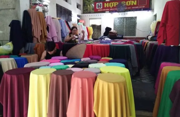Chợ Ninh Hiệp Bán Những Mặt Hàng Gì?
