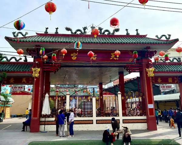 Lịch Sử Hình Thành Chùa Bà Thiên Hậu Bình Dương Lịch Sử Hình Thành Chùa Bà Thiên Hậu Bình Dương