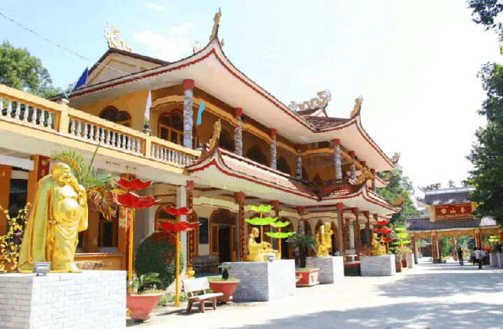 Chùa Thái Sơn Núi Cậu