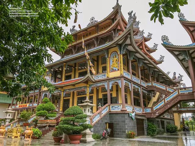 Chùa Hội An Bình Dương