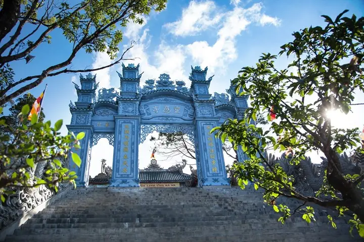 Phân Biệt 3 Ngôi Chùa Cùng Tên Linh Ứng Nổi Tiếng Ở Đà Nẵng