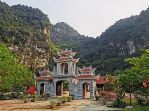 🔹 Chùa Duyên Ninh (ninh Bình)