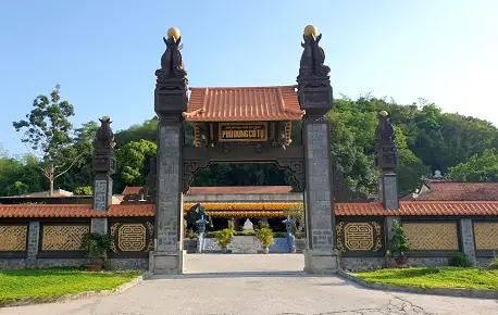 Chùa Phù Dung Hà Tiên – Cổ Tự Gắn Với Giai Thoại Bí Ẩn Chùa Phù Dung Hà Tiên – Cổ Tự Gắn Với Giai Thoại Bí Ẩn