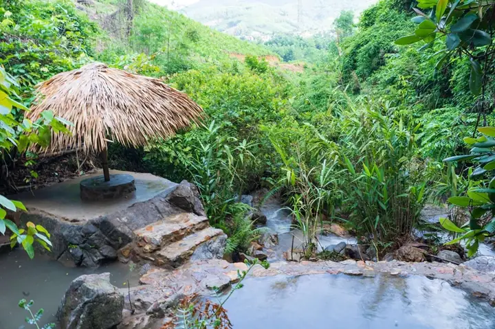 Các Địa Điểm Du Lịch Gần Chùa Trình Yên Tử