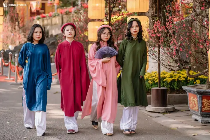 Gợi Ý Một Số Cách Tạo Dáng Khi Chụp Ảnh Việt Phục Gợi Ý Một Số Cách Tạo Dáng Khi Chụp Ảnh Việt Phục