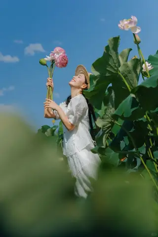 Áo Cổ Tàu + Chân Váy Dài