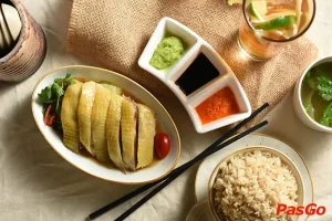 Đến Với Kampong Chicken House Là Tìm Đến Với Món Cơm Gà Hải Nam Nổi Tiếng Và Nhiều Món Ăn Hấp Dẫn Chế Biến Từ Gà Tươi