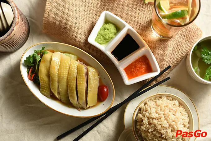 Đến Với Kampong Chicken House Là Tìm Đến Với Món Cơm Gà Hải Nam Nổi Tiếng Và Nhiều Món Ăn Hấp Dẫn Chế Biến Từ Gà Tươi