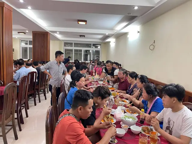 #2. Cơm Gà Hồng Ngọc #2. Cơm Gà Hồng Ngọc