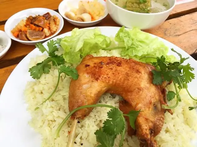 Bí Quyết Gà Xối Mỡ Giòn Rụm Suốt 14 Giờ
