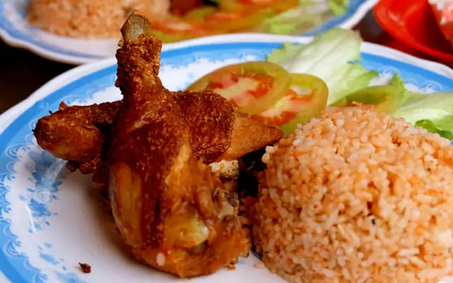 Cơm Gà Xối Mỡ Quang Tâm - Trần Văn Đang Ở Tp. Hcm | Foody.vn Cơm Gà Xối Mỡ Quang Tâm - Trần Văn Đang Ở Tp. Hcm | Foody.vn