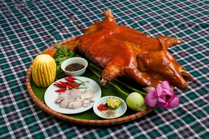 Gợi Ý Khám Phá Ẩm Thực Phố Cổ