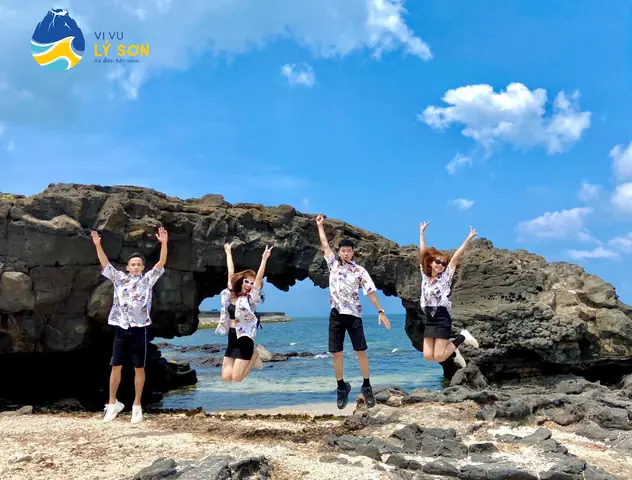 Cách Di Chuyển Đến Cổng Tò Vò Ở Lý Sơn