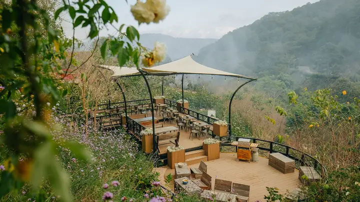 Check In Tại Vườn Hoa Long Vân Garden