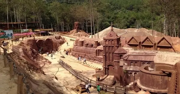 Clay Tunnel - Travel Guide, Travel Tip
